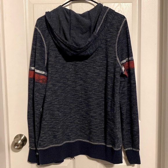 EUC Woman’s Zip Up Hooded Patriots Sweatshirt - Picture 7 of 8